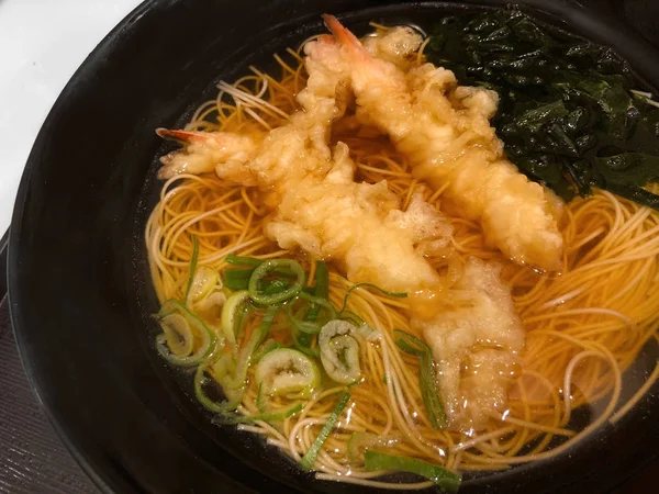 Nyumen Fideos Somen Calientes Con Tempura Camarones Algas Marinas Cebolla — Foto de Stock