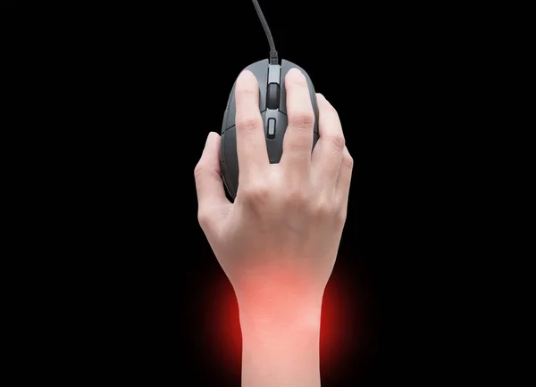 女性の平面図の手彼女の手首に赤い斑点を黒の背景上に孤立コンピューターのマウスをクリックします 手首の痛み 手根管症候群 — ストック写真