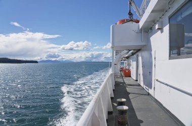 Bir güzel yaz günü Juneau Güneydoğu Alaska olacak feribot.