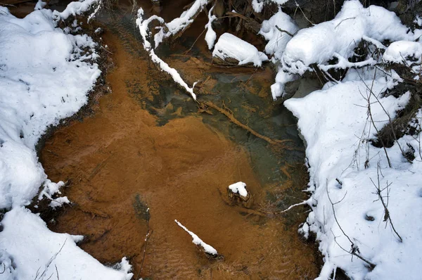 Arroyo naranja en invierno — Foto de Stock