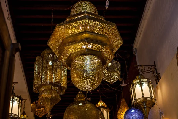 摩洛哥吊灯和灯笼 — 图库照片