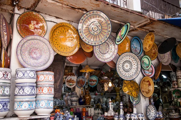 Töpferei auf dem marokkanischen Basar — Stockfoto