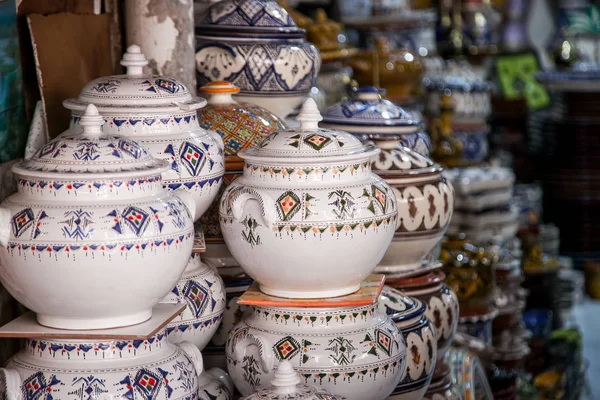 Ceramikę na marokańskim bazarze — Zdjęcie stockowe