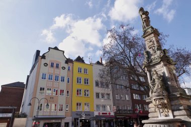 Köln tarihi şehir merkezinin panoramik manzarası