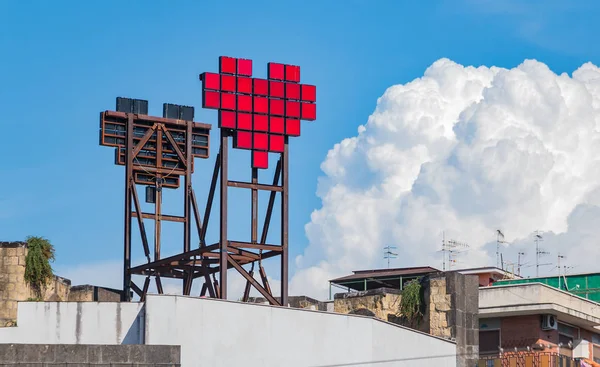 Una Imagen Corazón Pixelado Parte Superior Edificio Nápoles — Foto de Stock