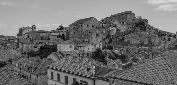 Uma Imagem Preto Branco Dos Telhados Cidade Velha Dubrovnik — Fotografia de Stock