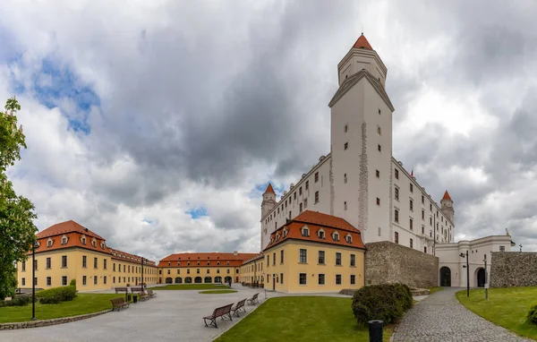 Castillo de Bratislava III — Foto de Stock