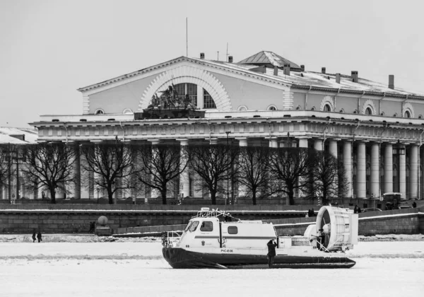 Black White Picture Old Stock Exchange Snow Airboat Front — Stock Photo, Image