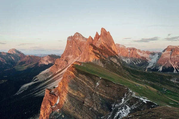 Bella Vista Della Montagna Con Bel Cielo — Foto Stock