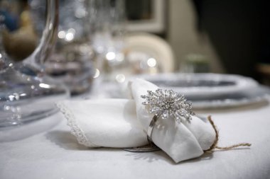 bir restoranda iyi hizmet Noel masa