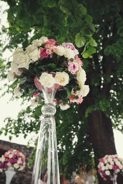 Dekoracje Ślubne Kwiaty Uroczystość — Zdjęcie stockowe