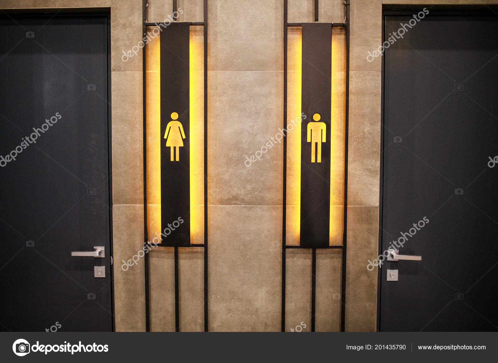 Download 7 561 Wood Signage Stock Photos Free Royalty Free Wood Signage Images Depositphotos