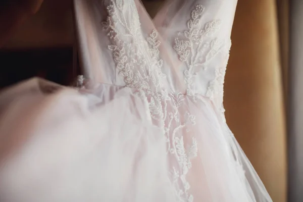Nevěsta Ráno Svatební Detaily Nádherné Svatební Šaty — Stock fotografie