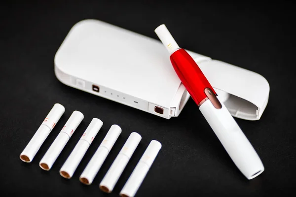 Электронные Сигареты Технологические Сигареты Система Табака Iqos — стоковое фото