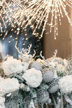 Noel ve mutlu yeni yıl dekorasyon. Noel arka plan w