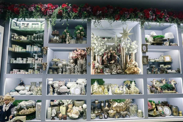 Noel ve mutlu yeni yıl dekorasyon. Noel arka plan w