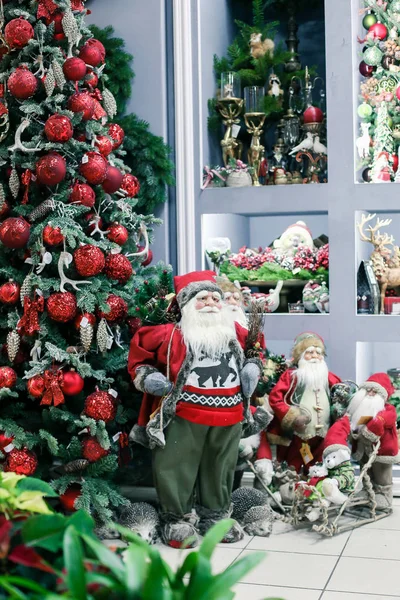 Noel ve mutlu yeni yıl dekorasyon. Noel arka plan w