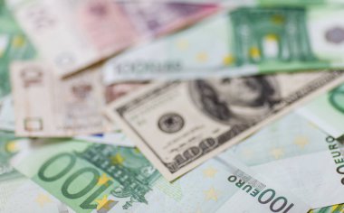 Euro para. Euro nakit arka plan. Birkaç yüz euro banknot