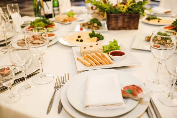 Tablo ayarı için bir olay parti veya Resepsiyon düğün. 