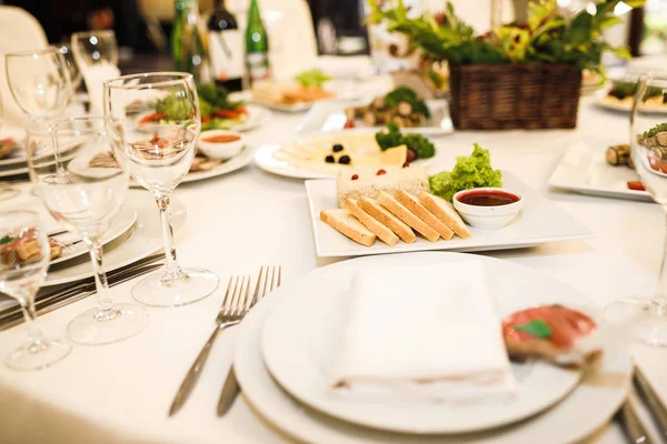 Tablo ayarı için bir olay parti veya Resepsiyon düğün. 