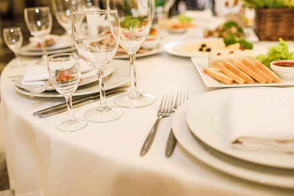 Tablo ayarı için bir olay parti veya Resepsiyon düğün. 