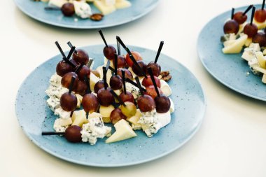 Peynir tabağı. Şarap ve romantik, peynir Şarküteri gıda