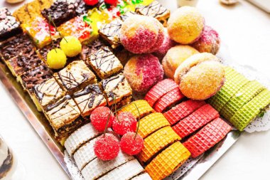 Çikolata. Lezzetli tatlı büfesi kekler. 