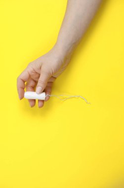Pamuk tampon. Kadın konfor, hijyen ve koruma.