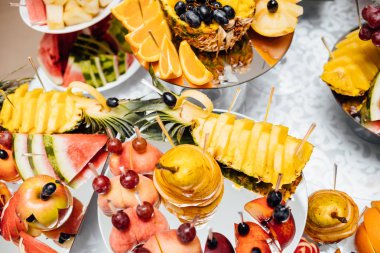 Catering düğün lüks. Düğün recepti barda lezzetli şeker