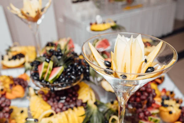 Luxe bruiloft catering. Heerlijke reep op bruiloft recepti — Stockfoto