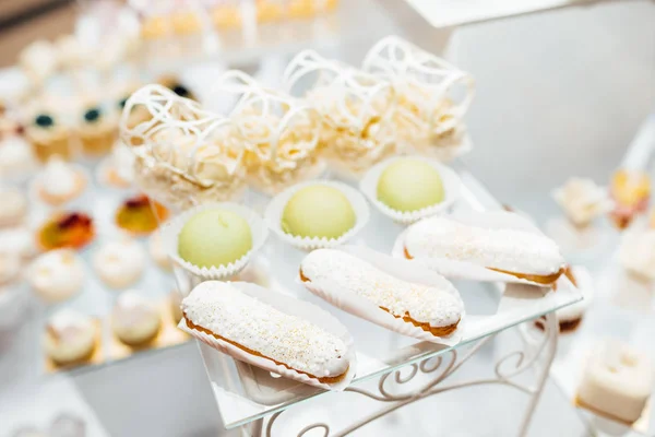 Table with different sweets for party. Candy bar. — Stock Photo, Image