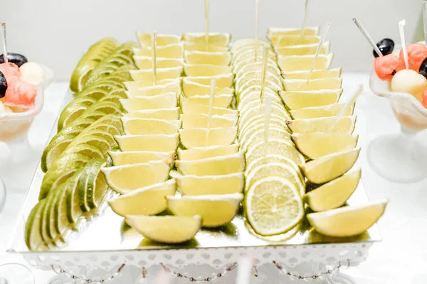 Restauration de mariage de luxe. Délicieuse barre chocolatée au recepti de mariage — Photo