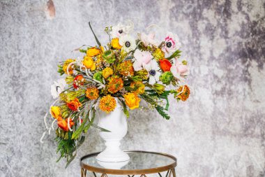 Yakın çekim. Güzel taze çiçekler Buket.