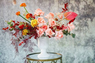 Yakın çekim. Güzel taze çiçekler Buket.