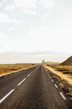 Güzel İzlanda manzarası. İnanılmaz doğa manzarasının harika bir görüntüsü. İzlanda Avrupa.
