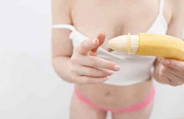 Condom Ready Use Woman Holding Banana Condom Hand Safe Sex — Stock Photo, Image