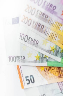 Para para, euro ve Amerikan dolar para birimi.