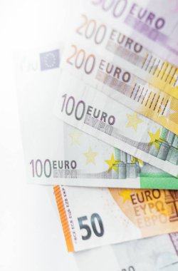 Para para, euro ve Amerikan dolar para birimi.