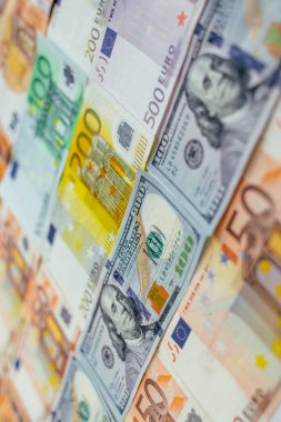 Para para, euro ve Amerikan dolar para birimi.