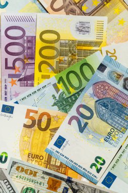 Para para, euro ve Amerikan dolar para birimi.