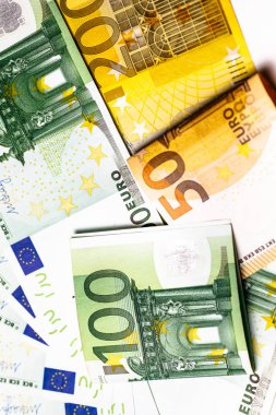 Para para, euro ve Amerikan dolar para birimi.