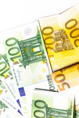 Para para, euro ve Amerikan dolar para birimi.