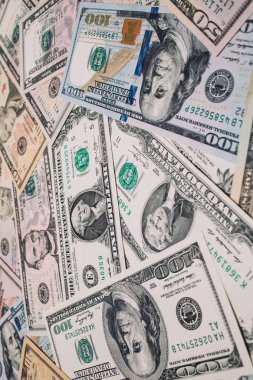 Para para, euro ve Amerikan dolar para birimi.