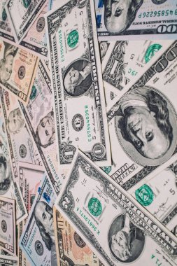 Para para, euro ve Amerikan dolar para birimi.