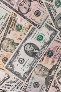 Para para, euro ve Amerikan dolar para birimi.