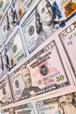 Para para, euro ve Amerikan dolar para birimi.