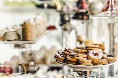 Kutlama masa, Ziyafet tablo çikolata ile.