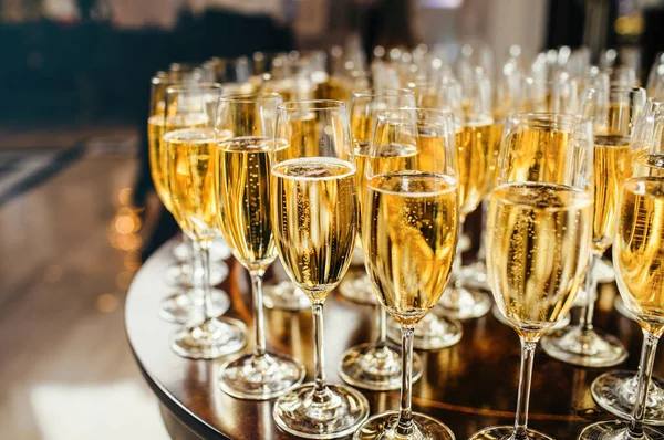 Glazen Voor Champagne New Year Viering Met Champagne — Stockfoto