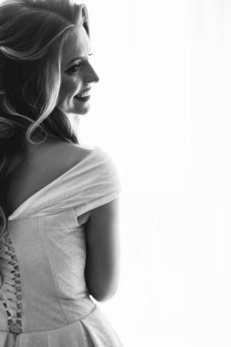 Sabah hazırlık. Makyaj. Muhteşem gelin portre. güzel gelin fotoğraf .