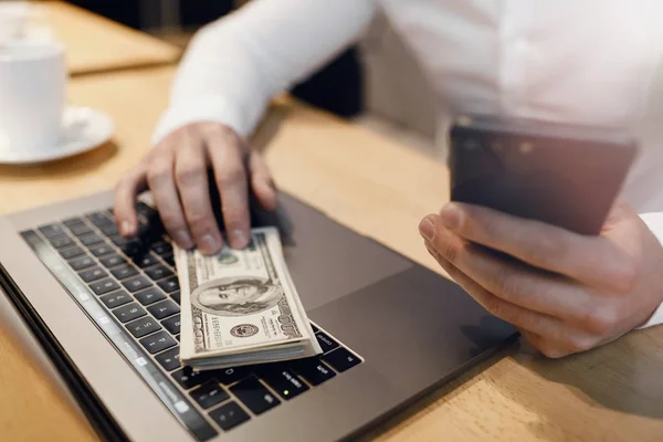 Man Laptop Money Background — Stock Photo, Image